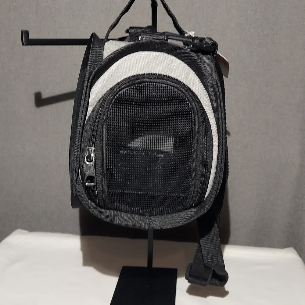 You & Me Small Pet Carrier NWT mesh soft carrier with handle & adjustable strap
